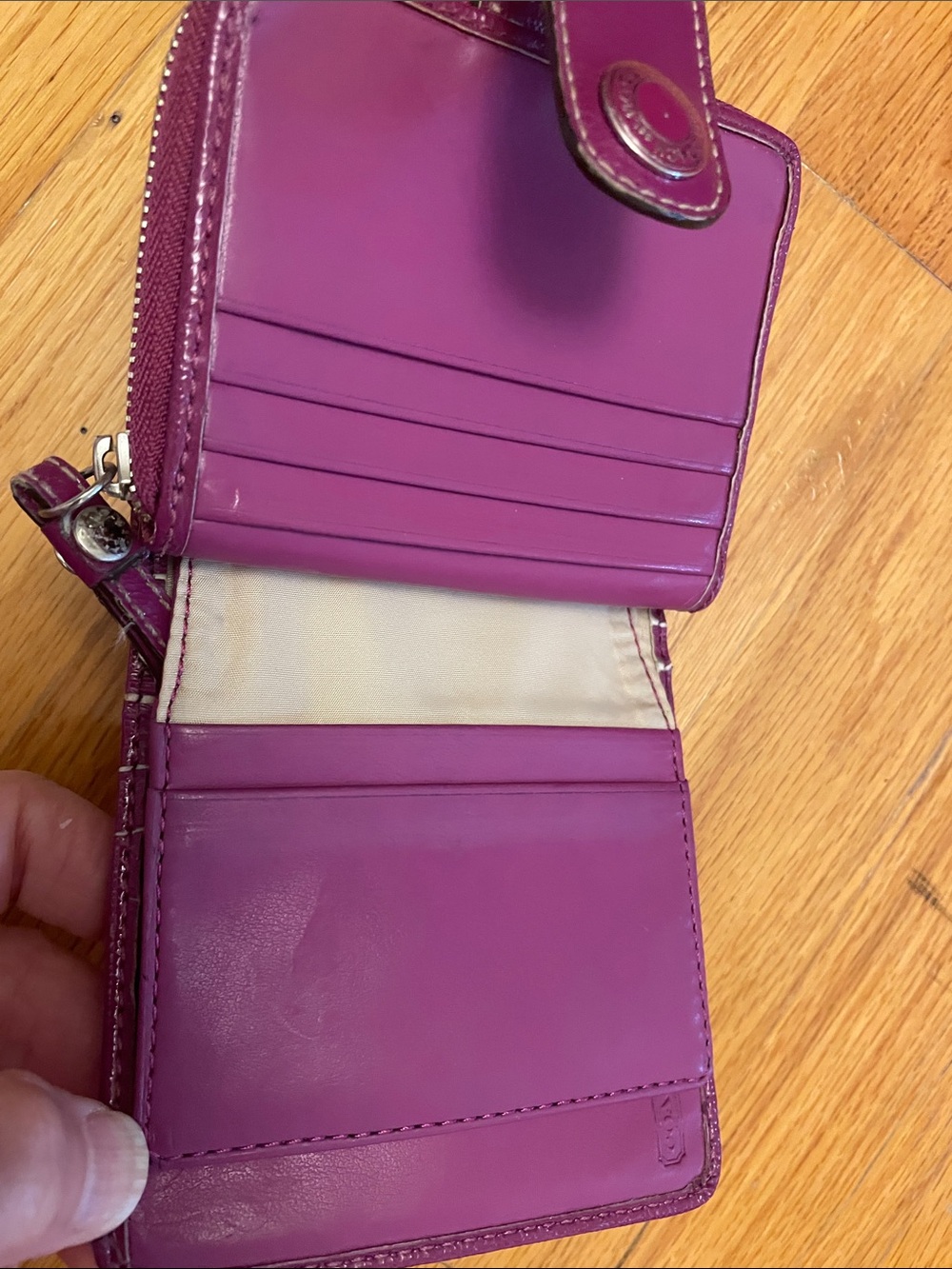 Vintage Coach Cardholder Zip Wallet. Magenta Pink/Tan. Monogram Signature C  GUC - Picture 10 of 12